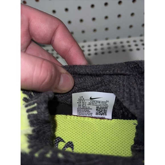 Nike Space Hippie 04 Black Volt Mens Athletic Shoes Size 10.5 CZ6398-010 - Picture 8 of 9